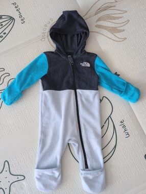 The North Face Baby Hooded Fleece One-Piece in Black, Light Gray & Blue
